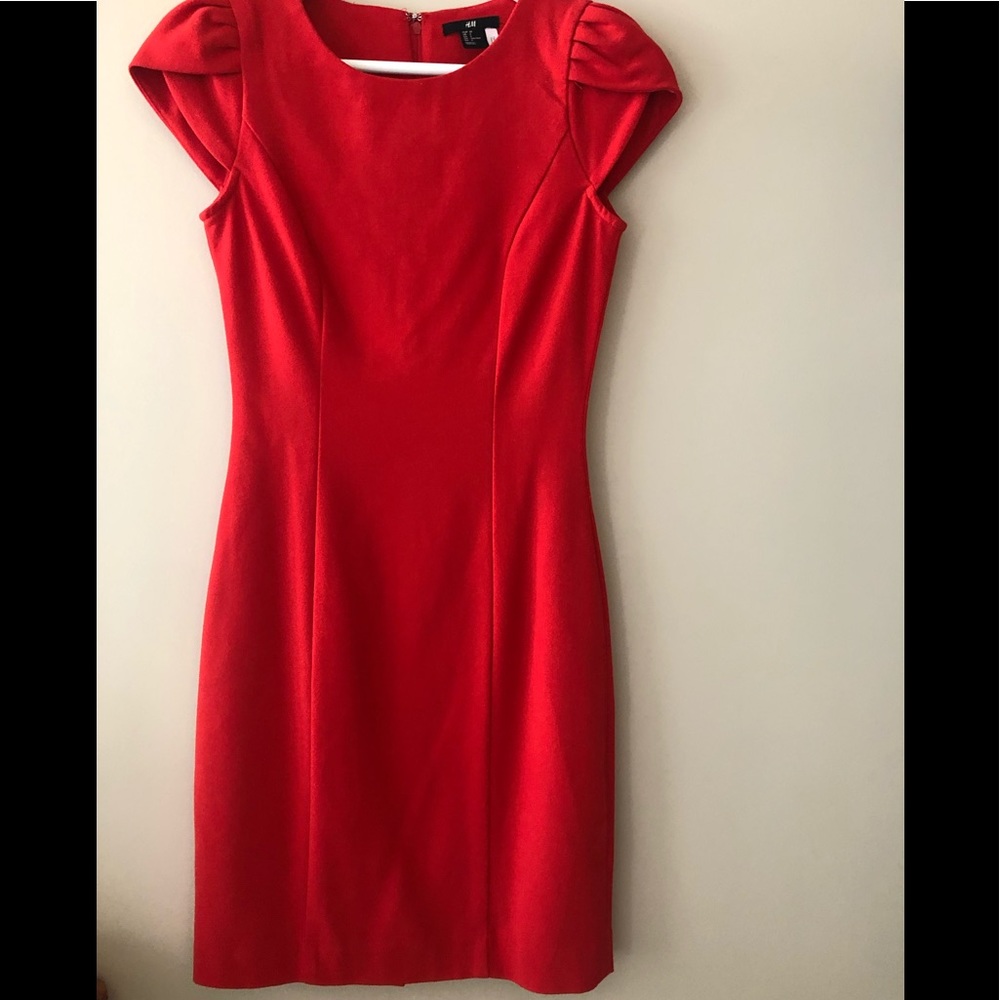🍊H&M Dress in Deep Orange 🍊 Colour, in Butterfly Sleeves and Back Slit 🍊